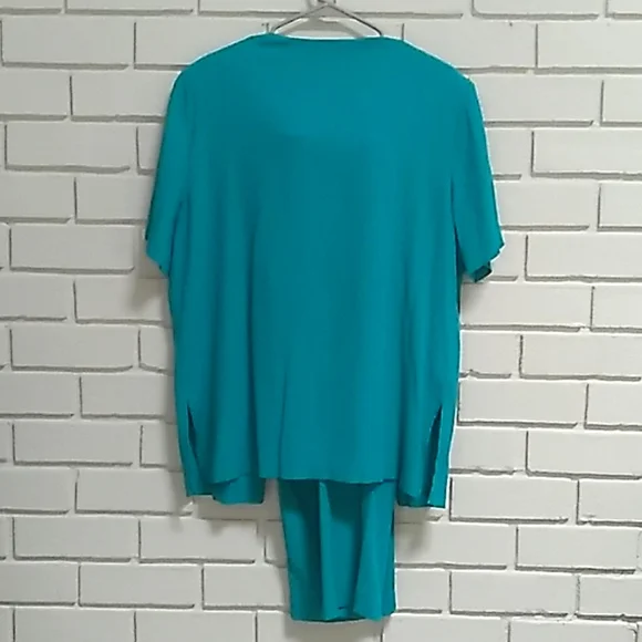 Alfred Dunner Teal 2 Piece Textured Pants Suit. Size 16 Top / 14 Pants. NWOT - Picture 5 of 13